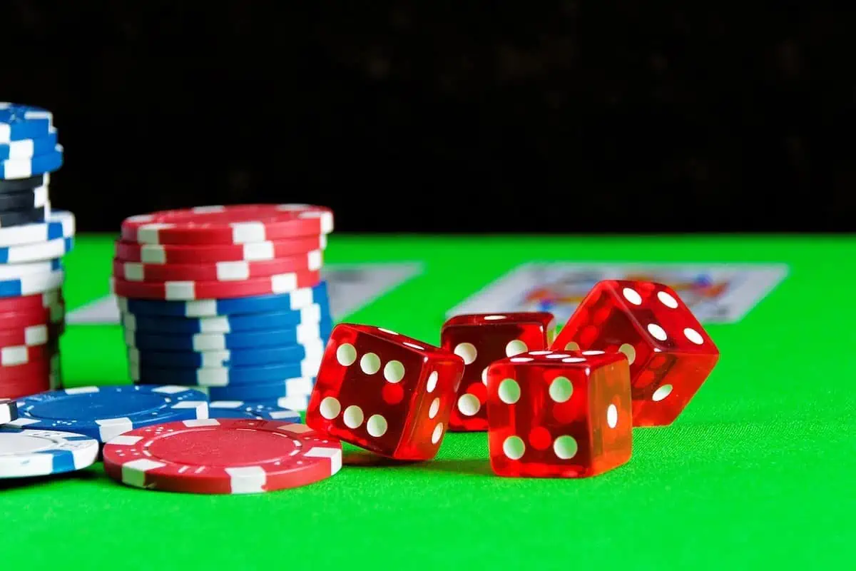 Why Online Casinos Are Becoming Famous in India